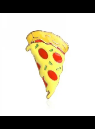 Pizza Pie Design Brooch 