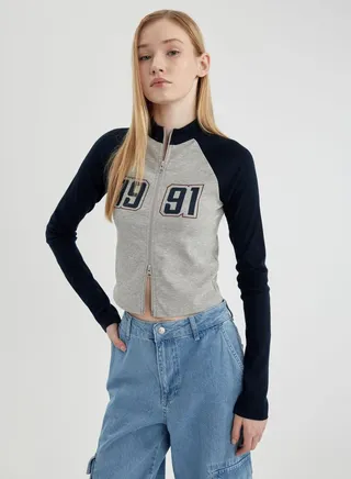 Slim Fit Crew Neck Camisole Cardigan 