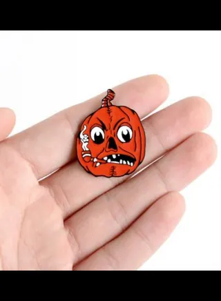 Pumpkin Design Brooch 