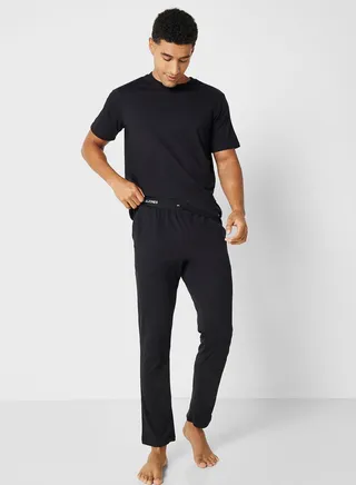 Essential Crew Neck T-Shirt & Pants 
