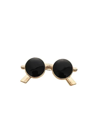 Distinctive and elegant unisex pin brooch with glasses design 