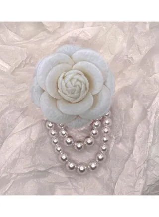 Minimalist And Versatile Brooch 