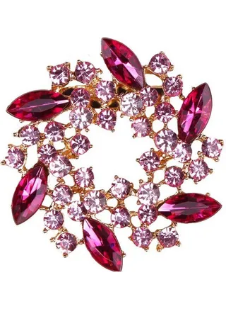 Rhinestone Creative Garland Shaped Brooch 