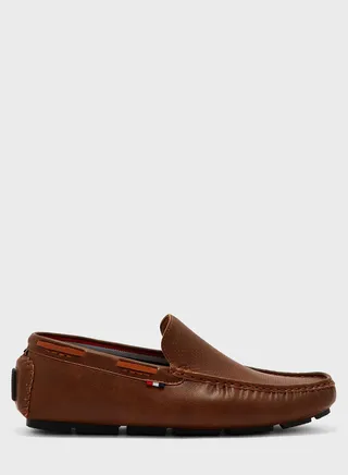 Webbing Highlight Perforation Texture Loafers