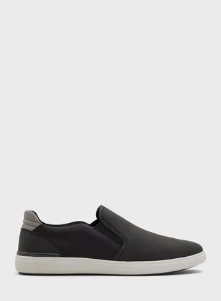 Saredon Casual Slip Ons