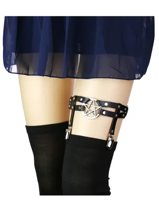 2 Pieces Adjustable Harness Garter Belts with Anti-Slip Clips Elastic Punk Thigh Ring Garter Star Shaped Leg Garter Heart-Shaped Leg Ring 2 Rows Thigh Belt Suspender for Women Girls 