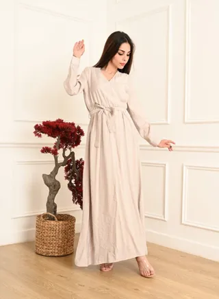 Elegant Maxi  Jalabiya  with a tie at the waist and long sleeves 