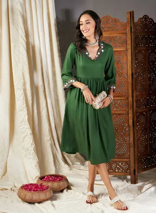 Embroidered Placket Gathered Midi Dress 