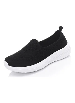 Round Toe Slip-On Shoes Black 