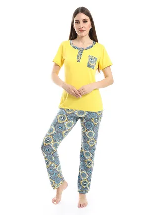 Women Pajama Set With Half Sleeves And Printed Photo 