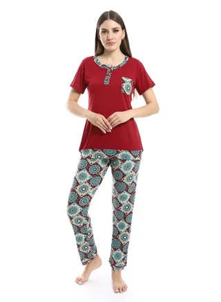 Women Pajama Set With Half Sleeves And Printed Photo 