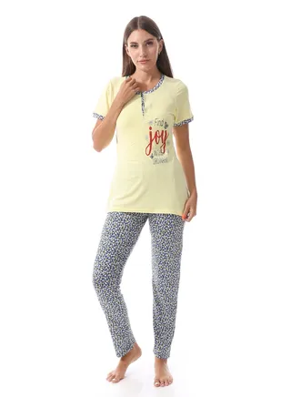 Women Pajama Set With Half Sleeves And Printed Photo 