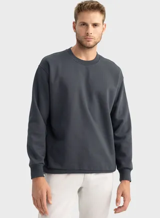 Essential Sweatshirt
