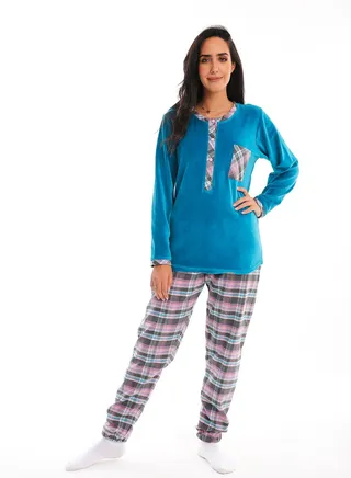 Distinctive winter pajama 