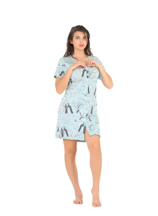 A short women's nightgown with buttons and a collar embroidered with soft lace for more softness and beauty, with a beautiful floral and bird pattern from Daadouch 