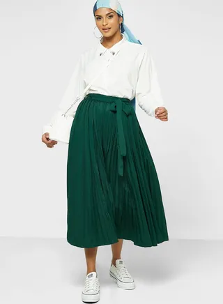 Belted Pleat Detail Paneled Pants