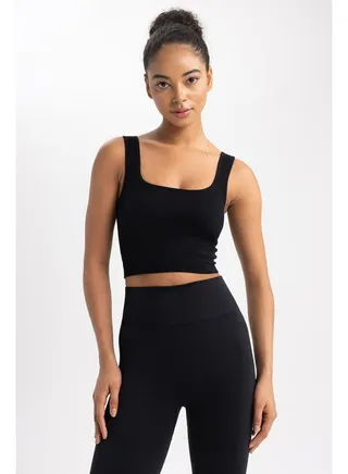 Woman Knitted Crew Neck Sleeveless Bralette 