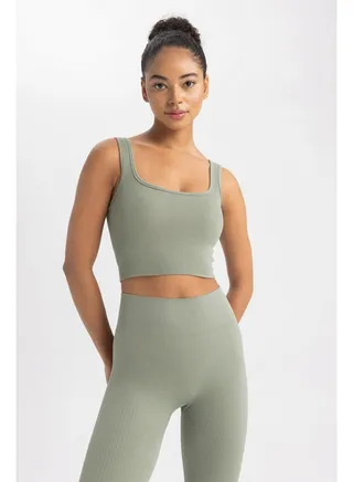 Woman Knitted Crew Neck Sleeveless Bralette 