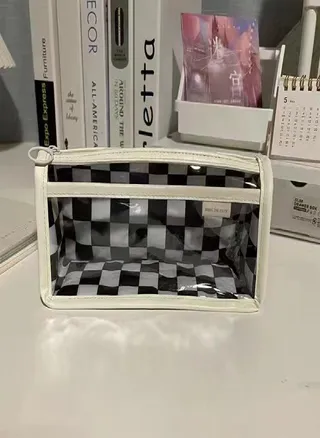 Pencil Bag, Stationery Bag Checkered Pattern, Large Size, Can Hold a Lot of Things, Simple Design, Transparent Color 