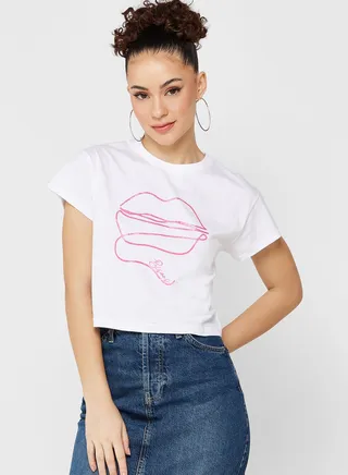 Round Neck Graphic T-Shirt 