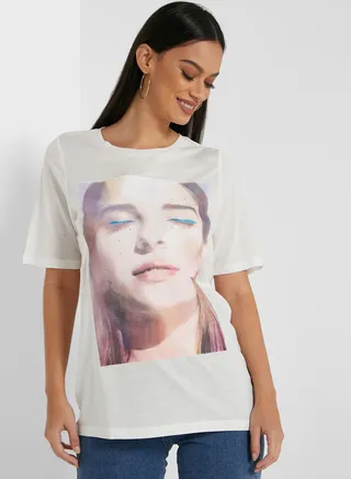 Crew Neck Graphic T-Shirt 