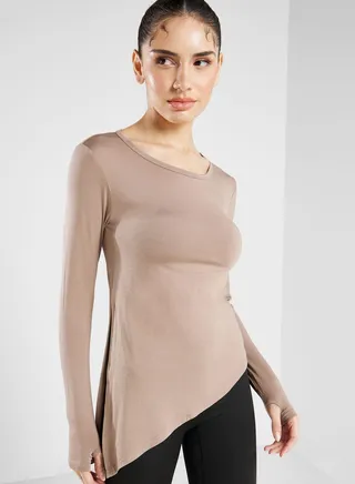 Split Hem Asymmetrical Athletic T-Shirt