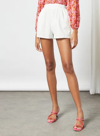 Mid-Waist Shorts White 