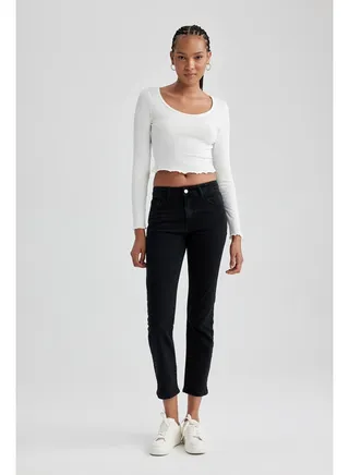 Woman Denim Slim Fit Trousers 