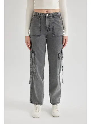 Woman Wideleg Cargo Denim Trousers 