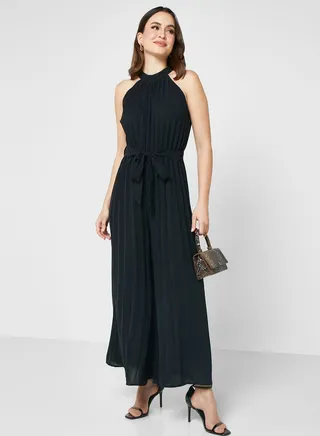 Halter Neck Pleated Jumpsuit 