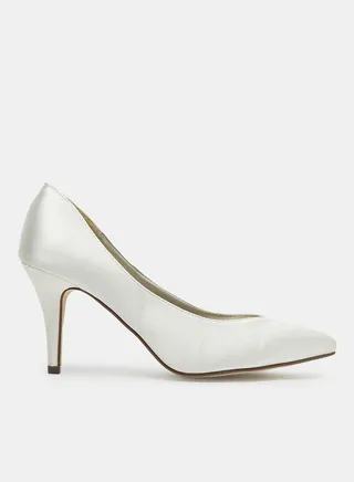 Pointed Toe Pumps 
