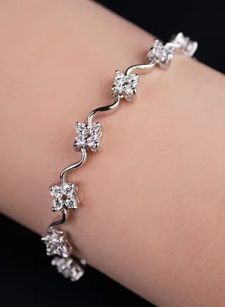 Sterling Silver Roses Interlocking-Link Bracelet 