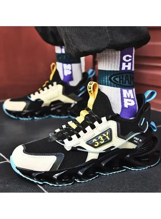 New High Top Comfortable and Breathable Basketball Shoe 