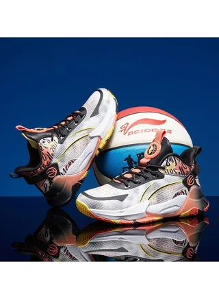 New High Top Comfortable Basketball Shoe 