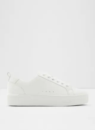 Meadow Low Top Sneakers 