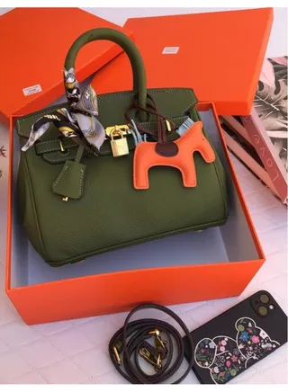 High quality Hermes bag including accessories 