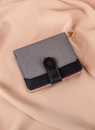 Leather & Textile Flip Wallet & Card Holder with 6 Pockets and Zipped Pocket Black 