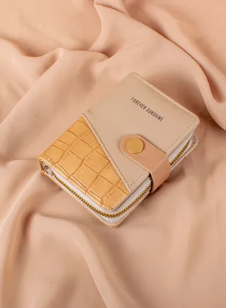 Leather Flip Wallet & Card Holder with 10 Pockets and Zipped Pocket Beig 