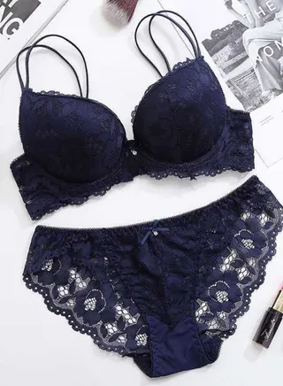 Three point lace underwear 