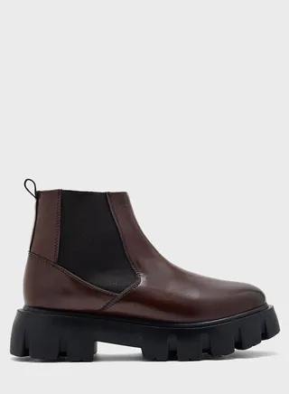 Chunky Chelsea Boots 