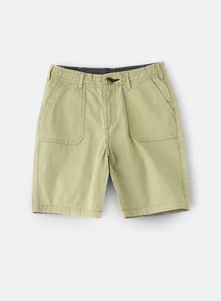 Woven solid shorts 