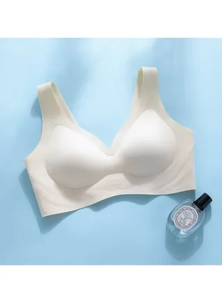 Seamless bra with soft push-up, breathable, comfortable and seamless bra without underwire. 