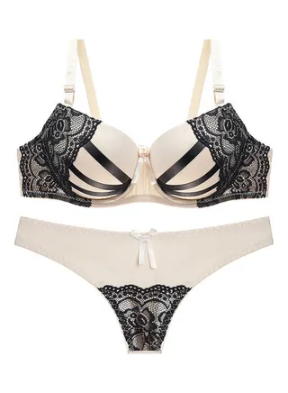 Lace Details Underwear Set Beige/Black 