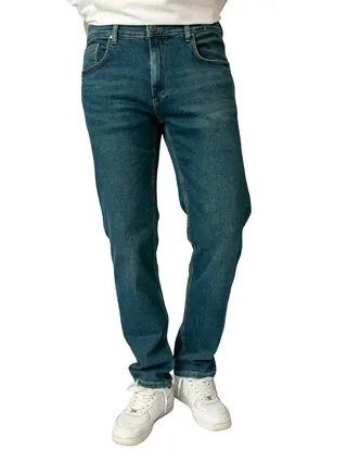 STRAIGHT FIT JEANS 