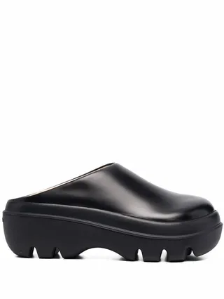 Storm leather clogs
