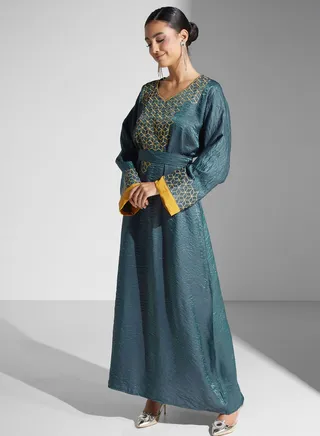 Embroidered Belted Jalabiya 