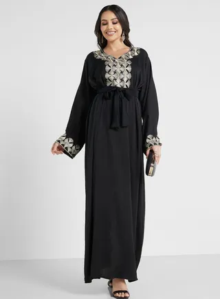 Embroidered Belted Jalabiya 