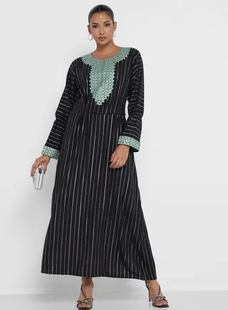 Embroidered Belted Jalabiya 