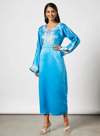 Jalabiya With  Abstract Embroidery And Leafy Design 