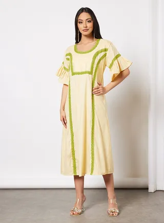 Jalabiya with Embroidery and Lace 